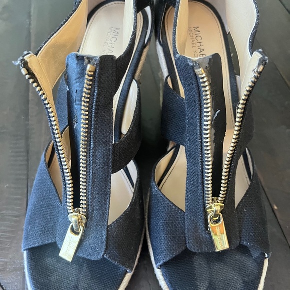 Michael Kors Espadrille Wedge Front Zipper Damita Black Sandals Size 8.5 Summer - Picture 13 of 14